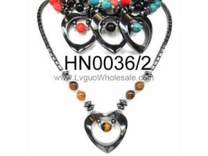 Colored Semi precious Stone Beads Hematite Heart Pendant Beads Stone Chain Choker Fashion Women Necklace